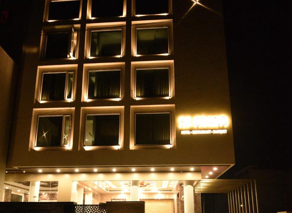 Photo of Buildings in Tonk Road
