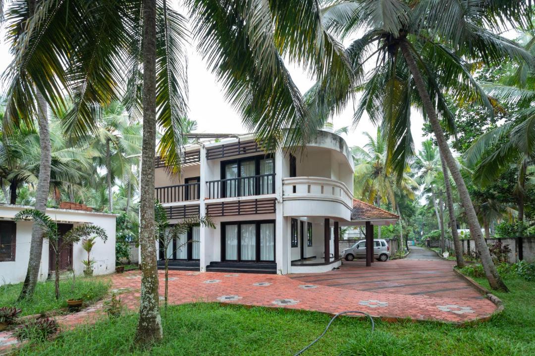 Photo of Buildings in Puthenthope