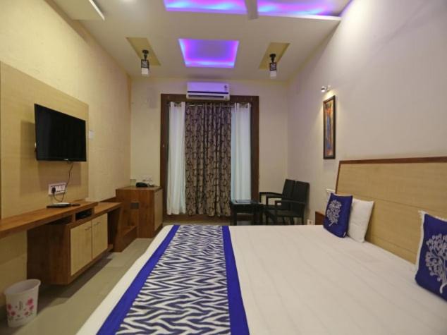 Photo of Bedroom in Mount Abu