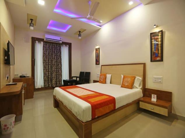 Photo of Bedroom in Mount Abu