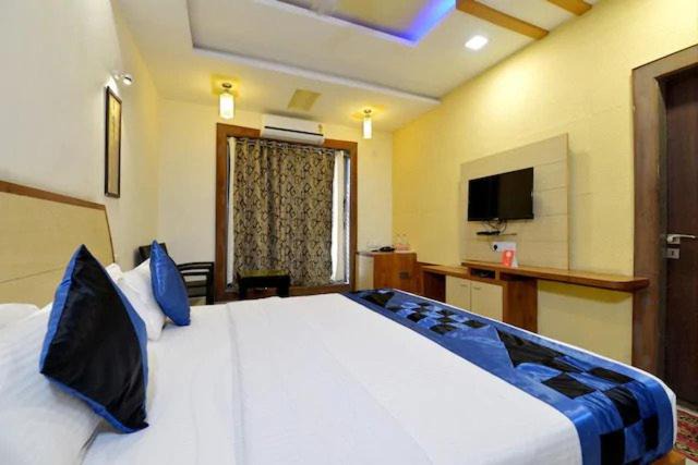 Photo of Bedroom in Mount Abu
