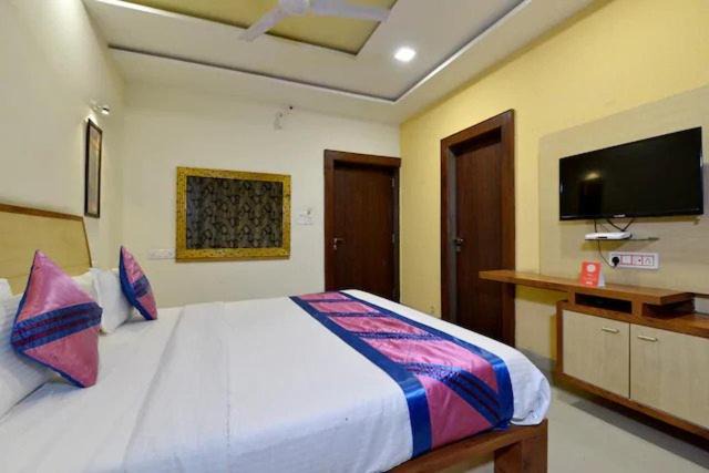 Photo of Bedroom in Mount Abu
