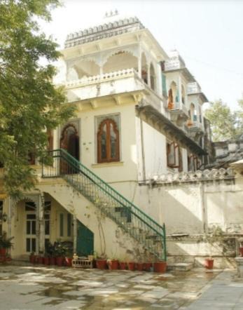 Photo of Buildings in Udaipur City Centre