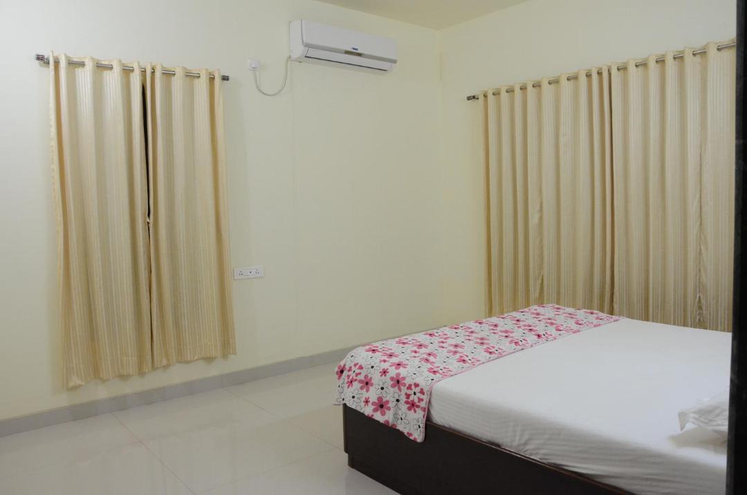 Photo of Bedroom in Guhagar