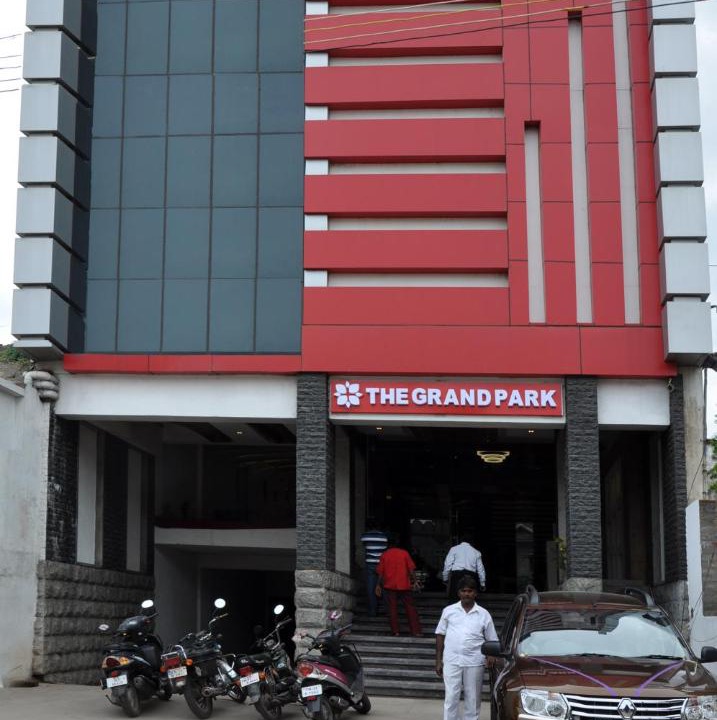 Photo of Buildings in Chidambaram
