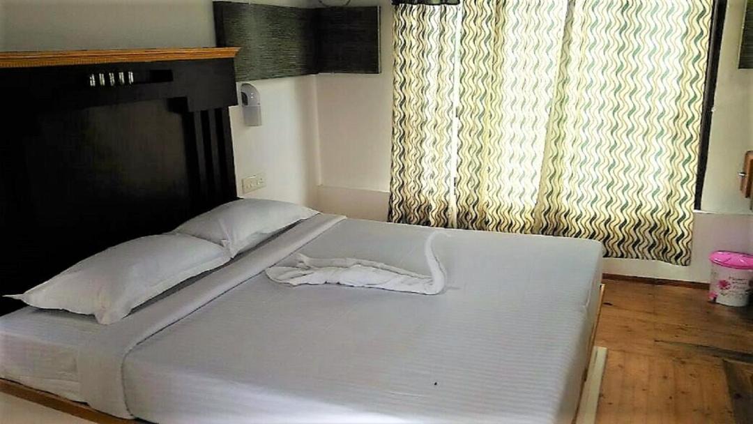 Photo of Bedroom in Alappuzha