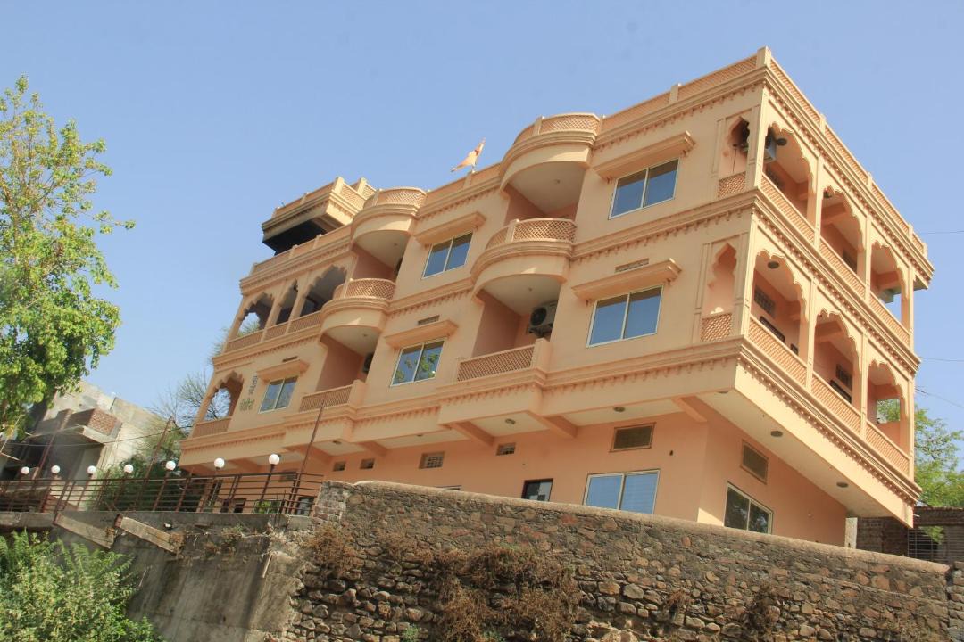 Photo of Others in Maheshwar