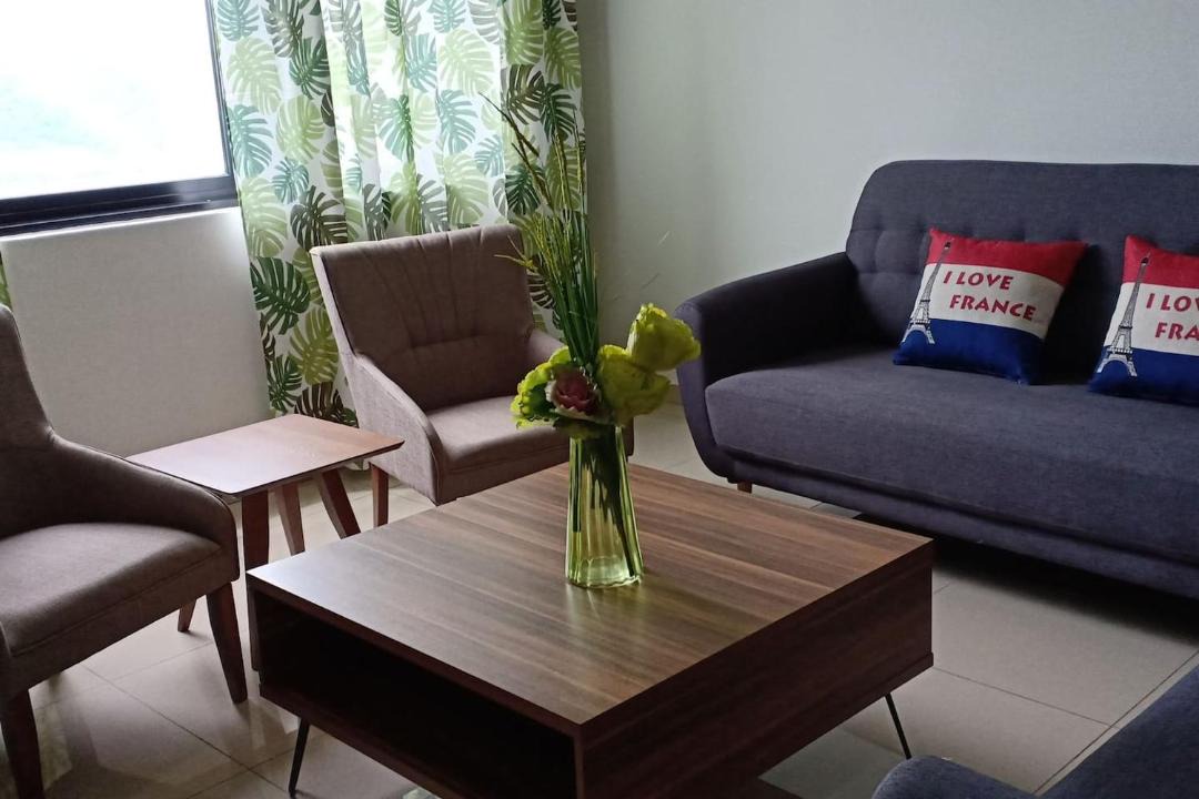 Photo of Livingroom in The Strand