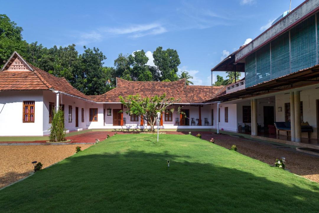 Photo of Others in Perumbaikad