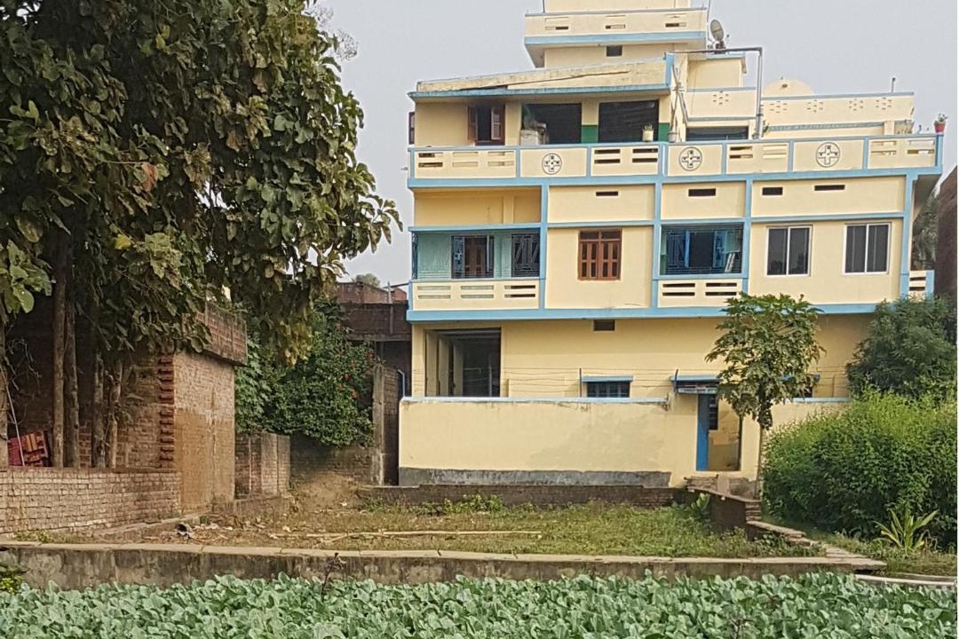 Photo of Buildings in Bodh Gaya