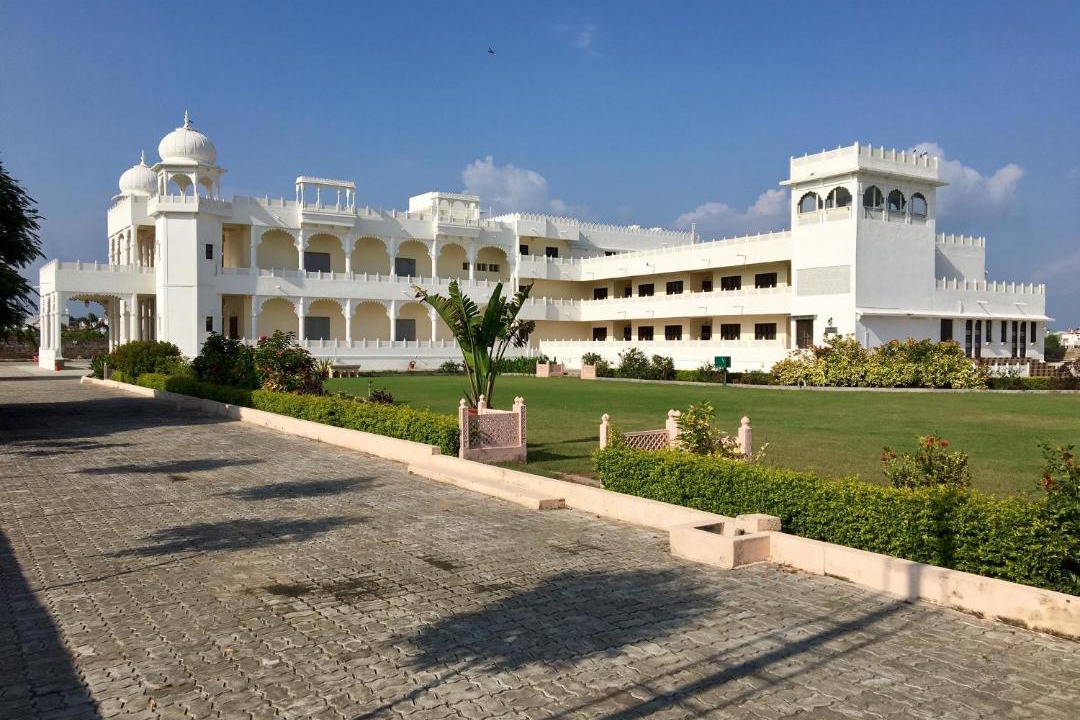 Photo of Buildings in Himatnagar