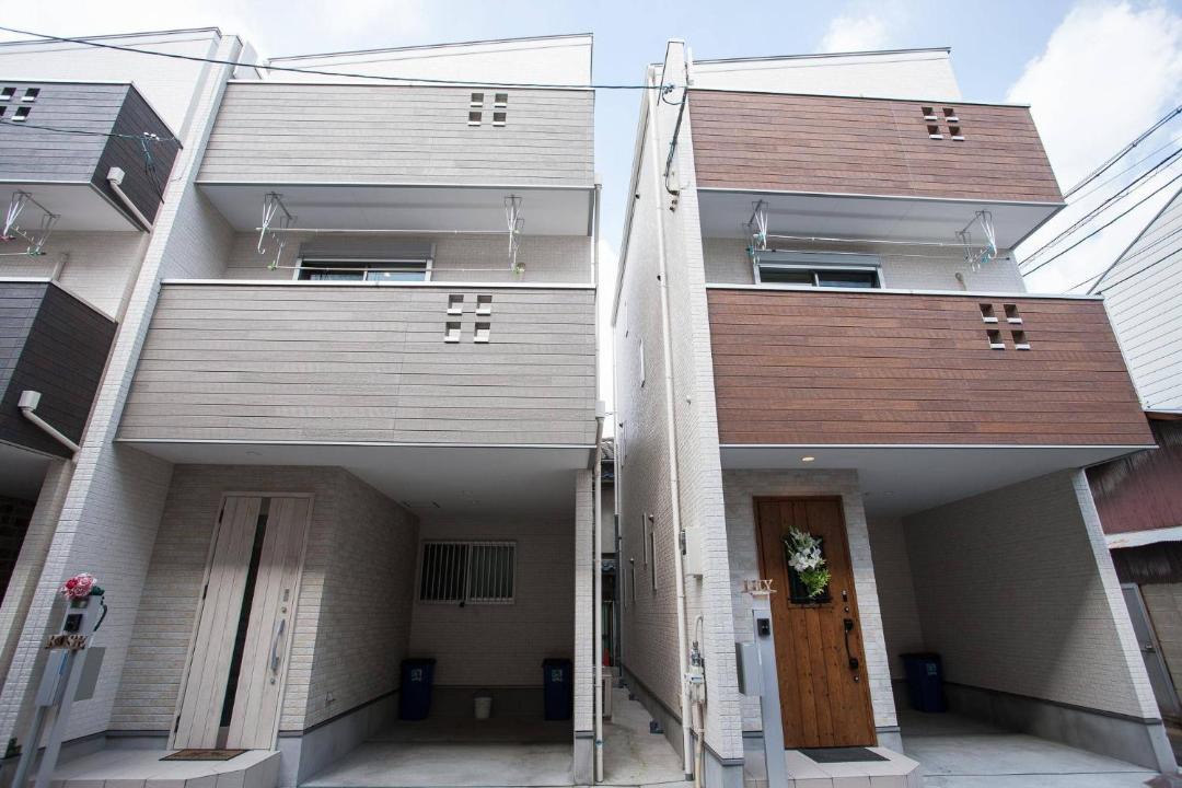 Photo of Buildings in Tsuruhashi