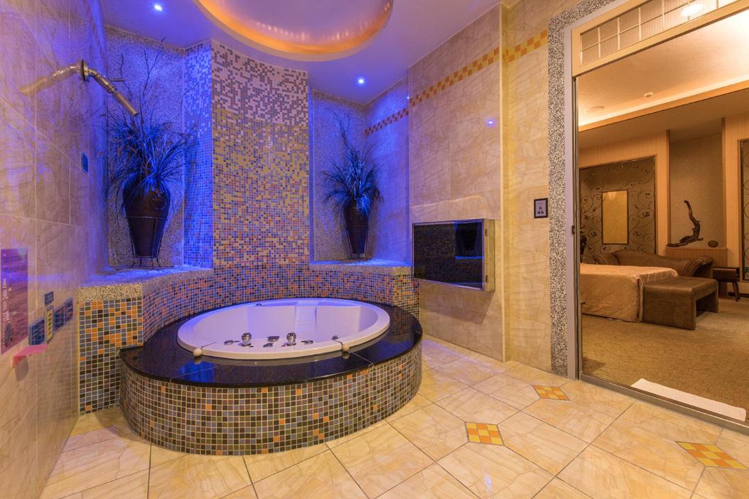 Photo of Bathroom in West Central District