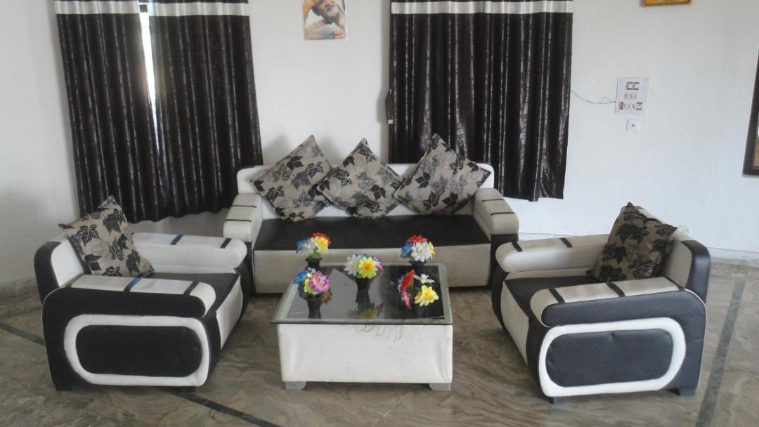 Photo of Livingroom in Nainital