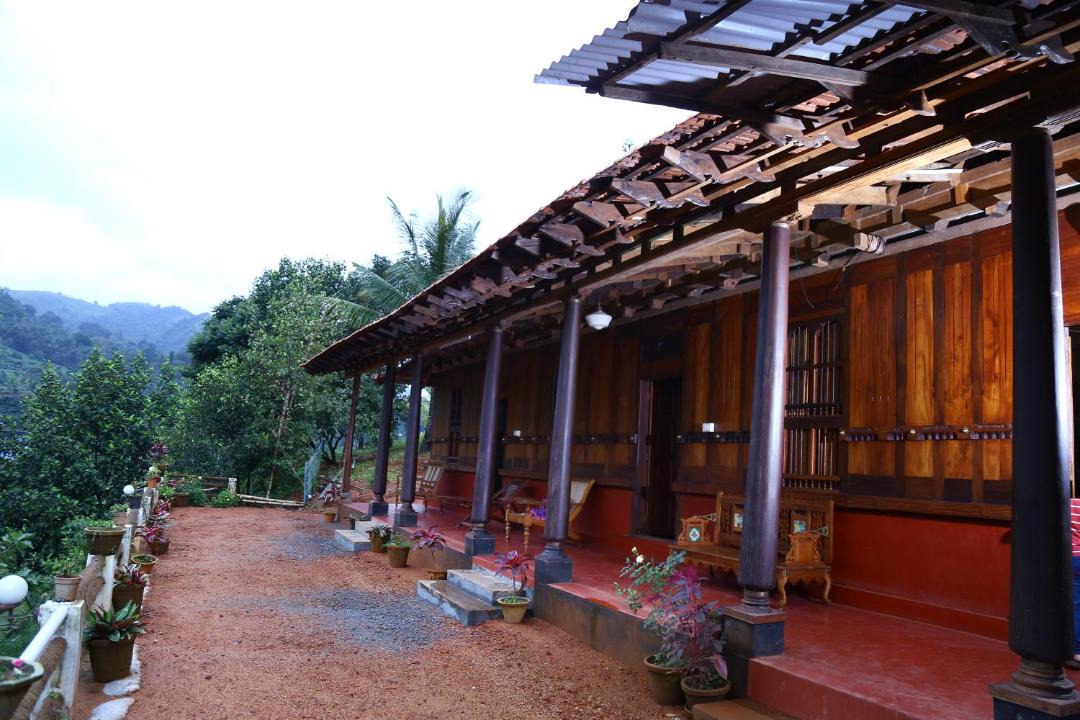 Photo of Others in Adimaly