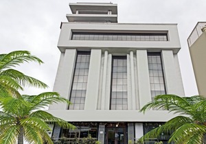 Hotel Saaket Residency