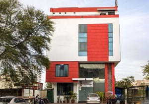 Hotel Seven Seas