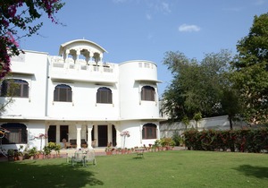Hotel Meghniwas