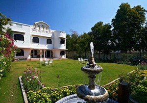 Hotel Meghniwas