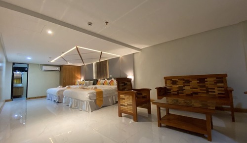 Superior Quadruple Room
