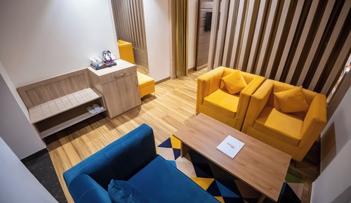 Deluxe Suite