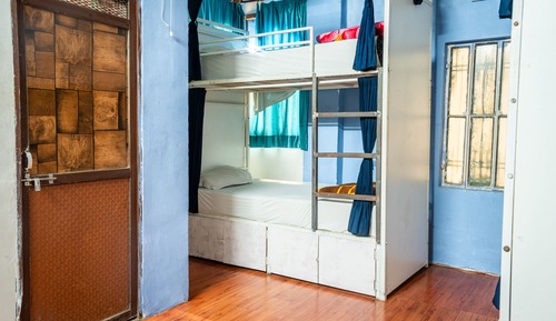 6 Bed Mixed Dormitory