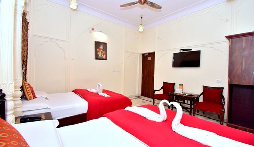 Standard Quadruple Room