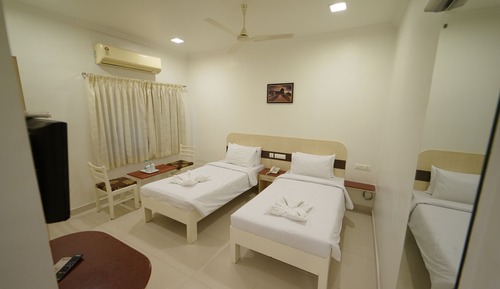 Executive Double Room, 1 Bedroom, Smoking, City View