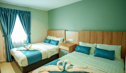Deluxe Family Room