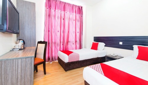 Deluxe Twin Room