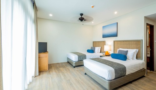 Deluxe Room Twin