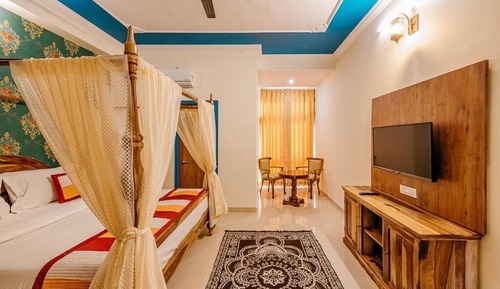 Exclusive Studio Suite
