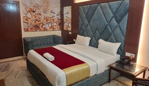 Luxury Room, City View