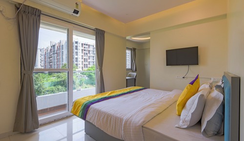 Standard Double Room, City View