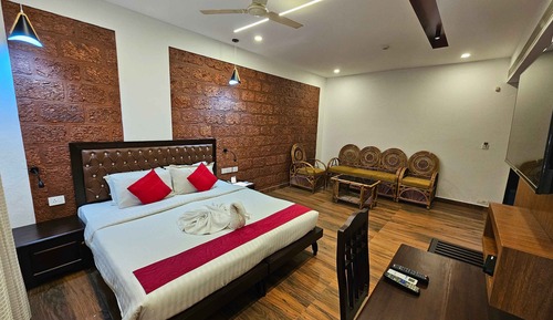 Deluxe Double Room, Balcony, Bay View