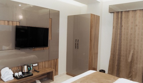 Standard Room, Non Smoking, Private Bathroom