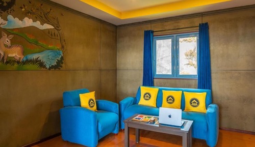 Bed in 4 Bed Mixed Dormitory with Balcony and Valley View