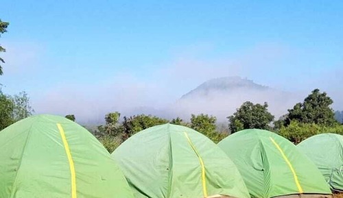 Basic Tent, Patio