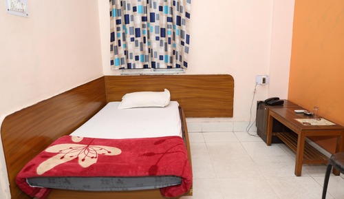 Classic Single Room