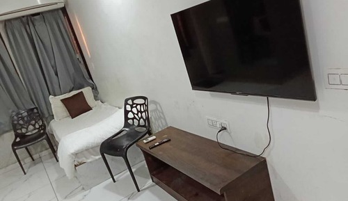 Executive Room, City View