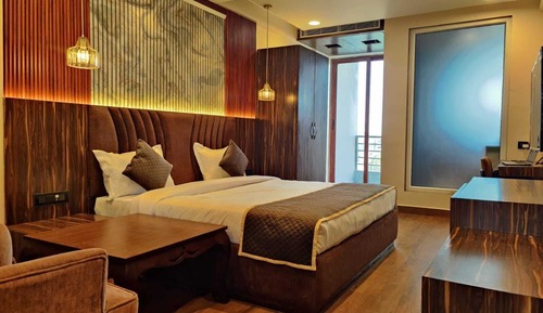 Executive King Room with Balcony and City View