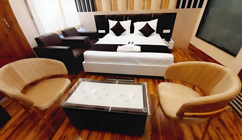 Super Deluxe Room