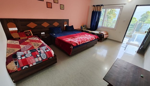 Deluxe Studio Suite, City View