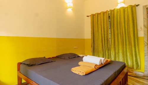 Standard Double Room, 1 Queen Bed