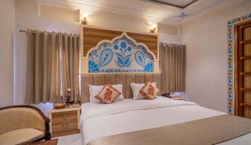 Royal Room