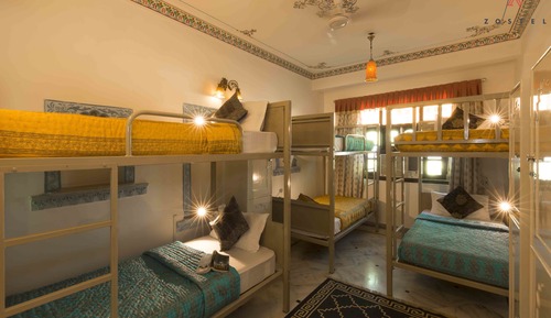 Deluxe Shared Dormitory, Mixed Dorm