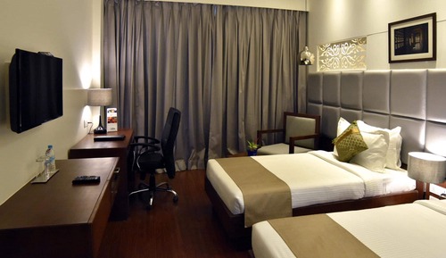 Suite, 1 King Bed, Non Smoking