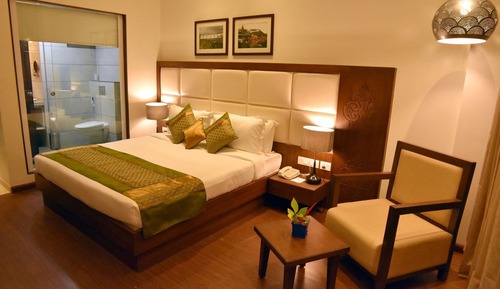 Standard Room, 1 King Bed, Smoking