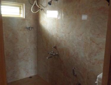 Deluxe Double Room (2 Adults + 1 Child)