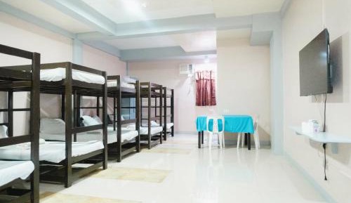 10-Bed Mixed Dormitory Room